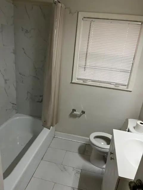 Angie Alvarado House Cleaning project photo 11
